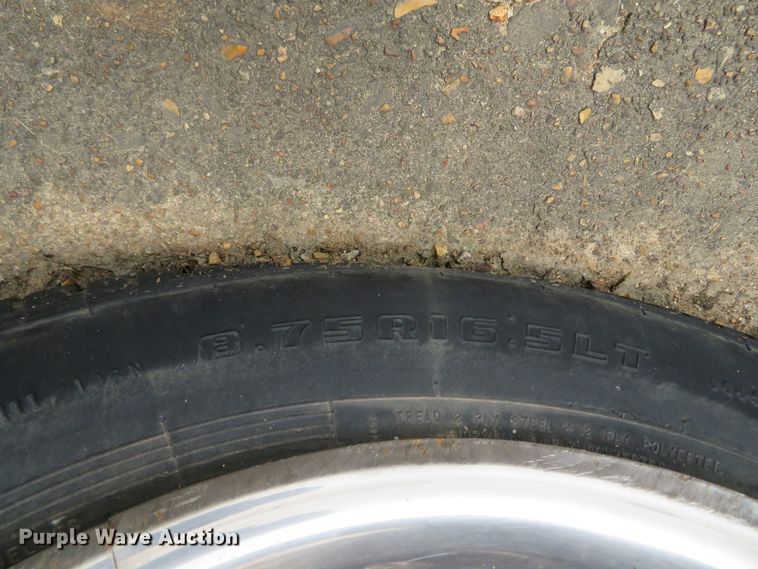 image for item DN5772 1983 Ford Econoline E350  ambulance