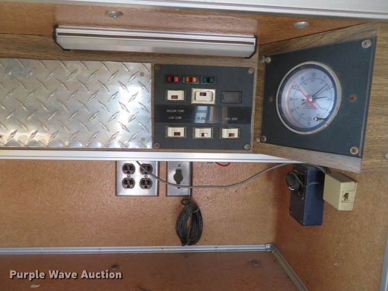 image for item DN5772 1983 Ford Econoline E350  ambulance