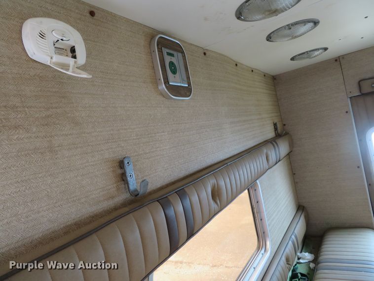 image for item DN5772 1983 Ford Econoline E350  ambulance