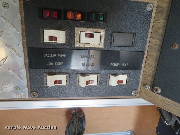 image for item DN5772 1983 Ford Econoline E350  ambulance