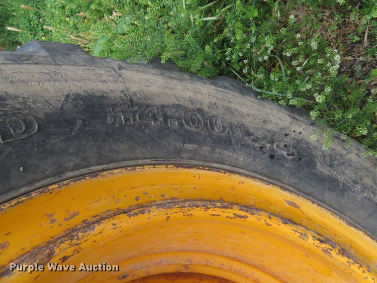 image for item DN5909 1987 John Deere 670B  motor grader