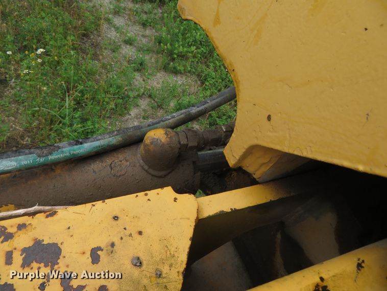 image for item DN5909 1987 John Deere 670B  motor grader