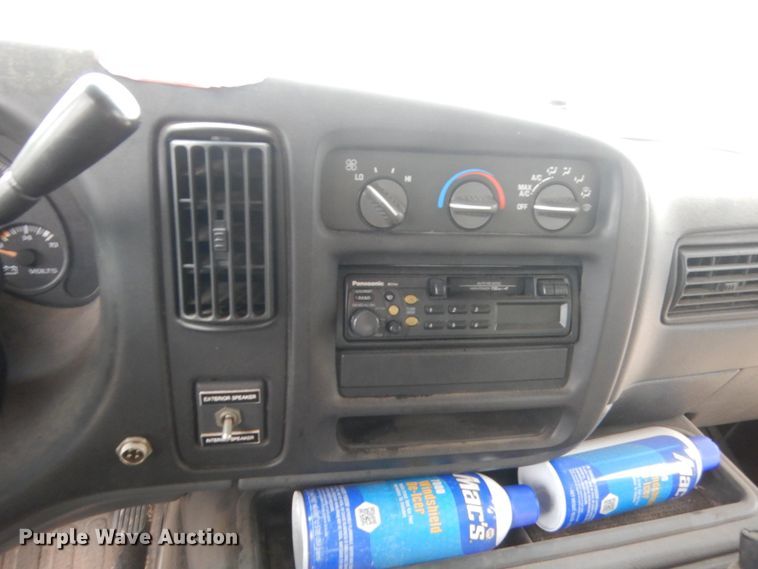 image for item ET9178 2002 Chevrolet Express G3500  school bus