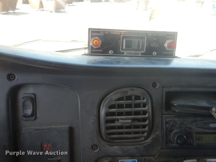 image for item FI9110 2005 Freightliner M2  refuse truck