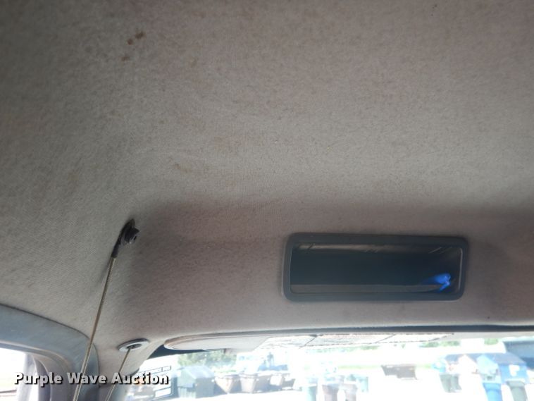 image for item FI9110 2005 Freightliner M2  refuse truck