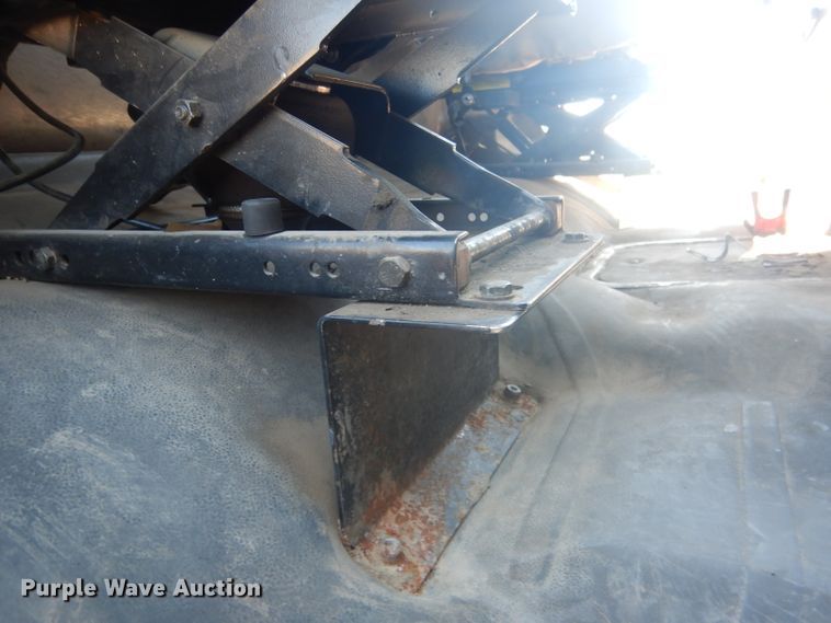 image for item FI9110 2005 Freightliner M2  refuse truck