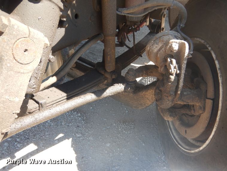 image for item FI9110 2005 Freightliner M2  refuse truck