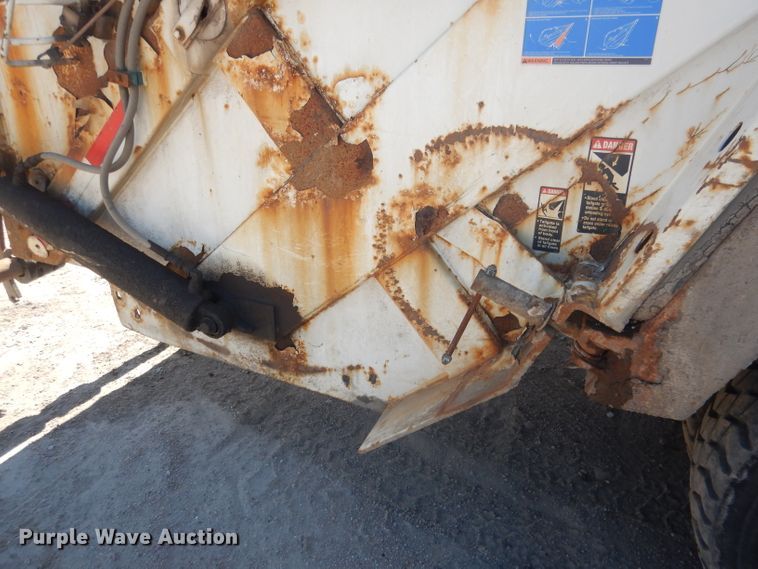 image for item FI9110 2005 Freightliner M2  refuse truck