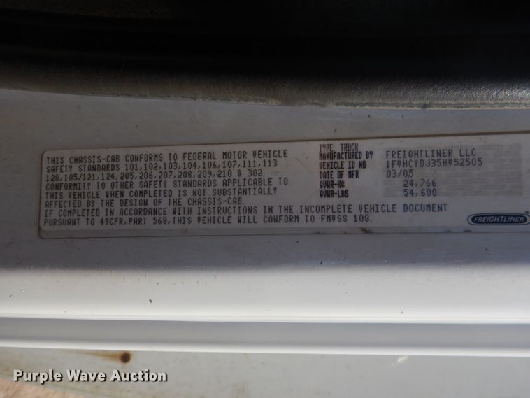 image for item FI9110 2005 Freightliner M2  refuse truck