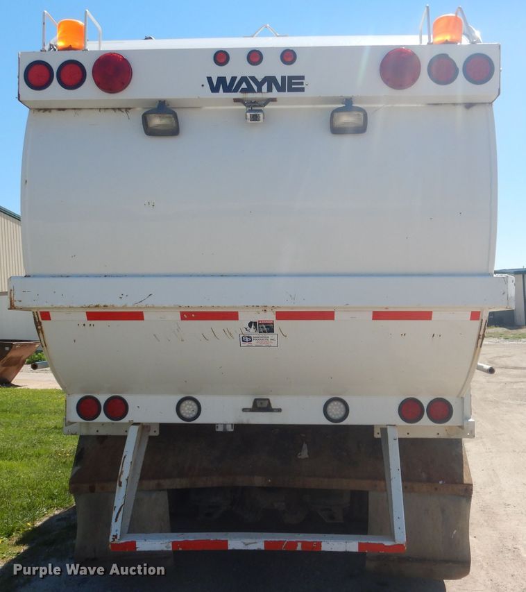 image for item FI9111 2011 Peterbilt 320  refuse truck