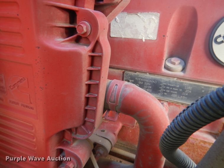 image for item FI9111 2011 Peterbilt 320  refuse truck