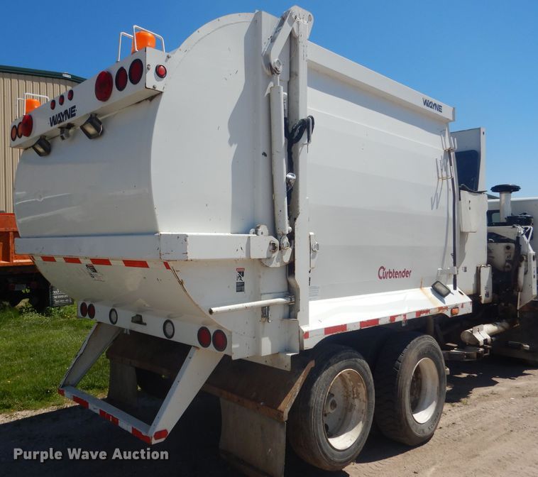 image for item FI9111 2011 Peterbilt 320  refuse truck