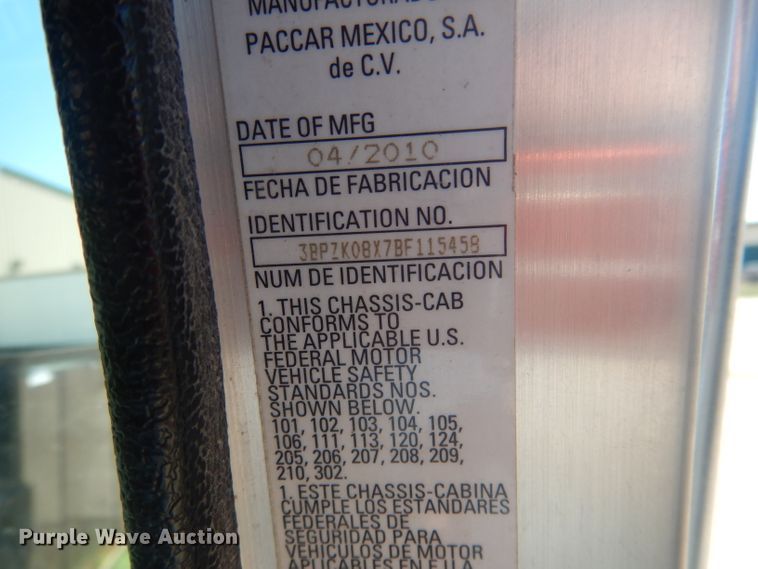 image for item FI9111 2011 Peterbilt 320  refuse truck