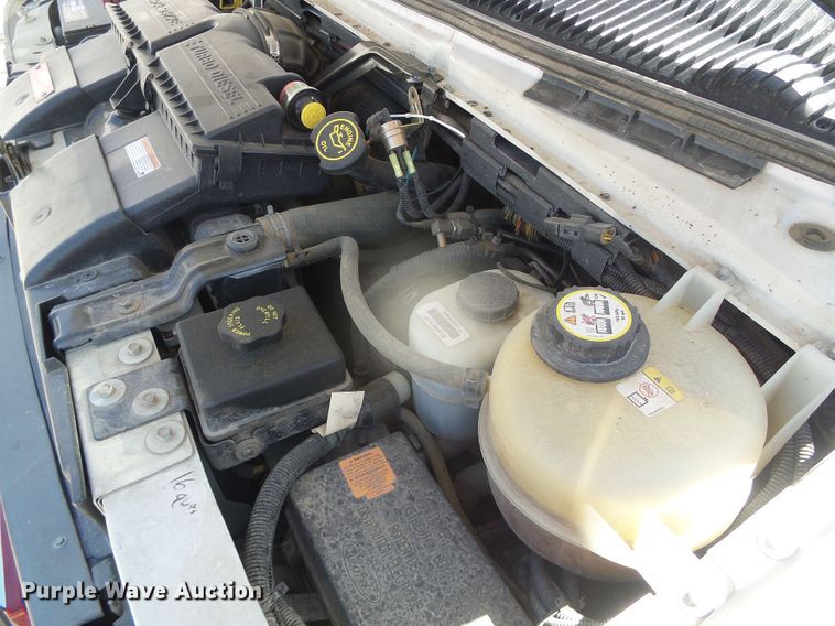 image for item GR9459 2003 Ford Econoline E450 Super Duty  ambulance