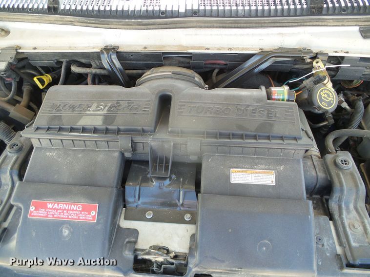 image for item GR9459 2003 Ford Econoline E450 Super Duty  ambulance