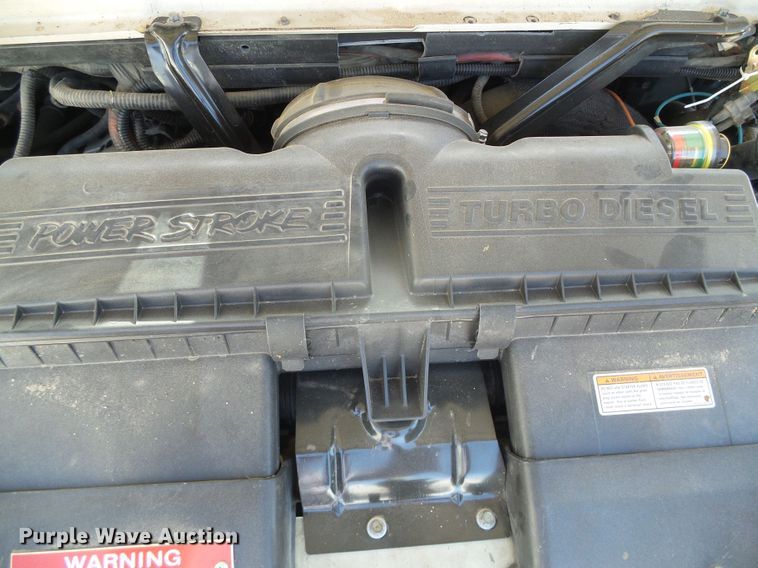 image for item GR9459 2003 Ford Econoline E450 Super Duty  ambulance