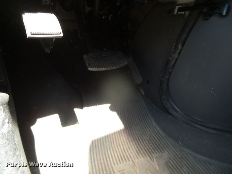 image for item GR9459 2003 Ford Econoline E450 Super Duty  ambulance