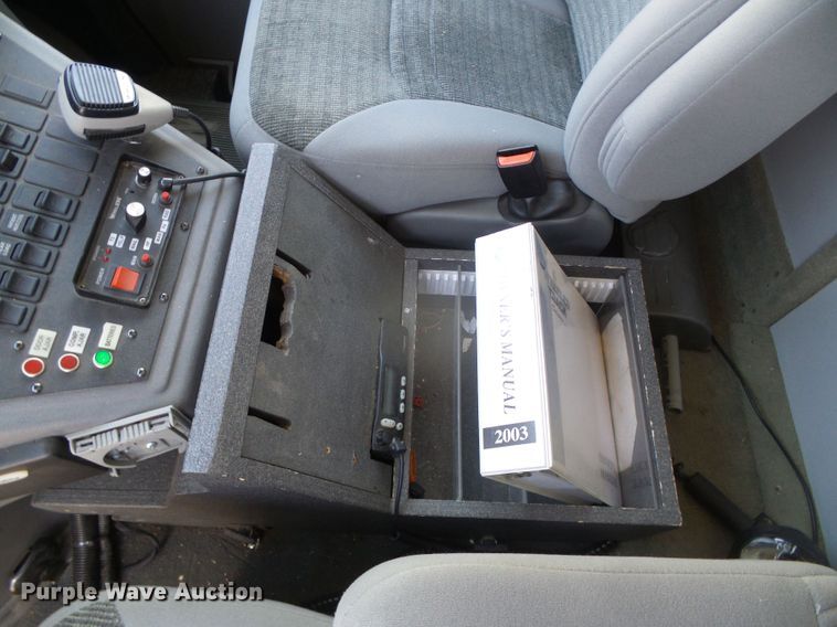 image for item GR9459 2003 Ford Econoline E450 Super Duty  ambulance