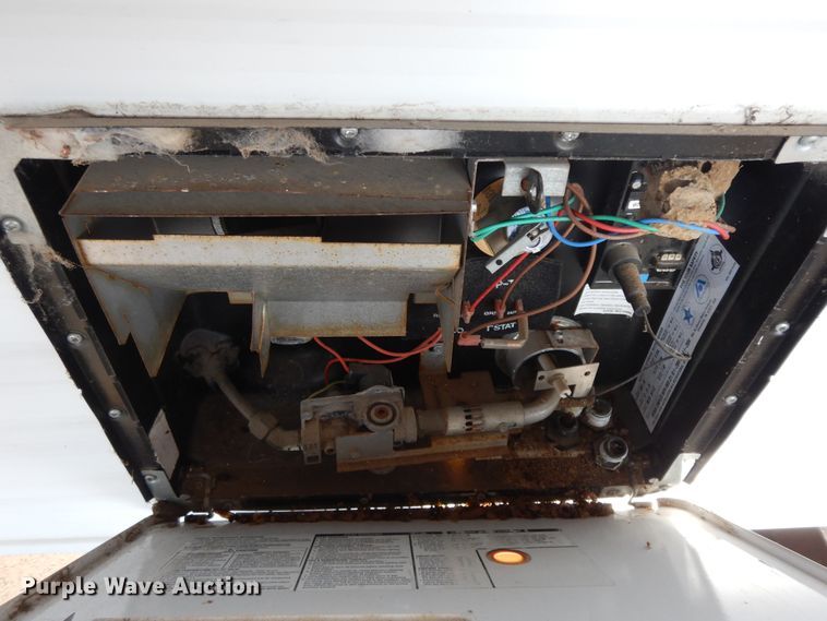 image for item HP9581 2006 Coachman  camper