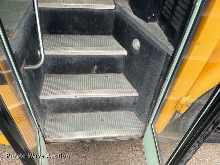 image for item IC9261 2001 Freightliner FS65  school bus