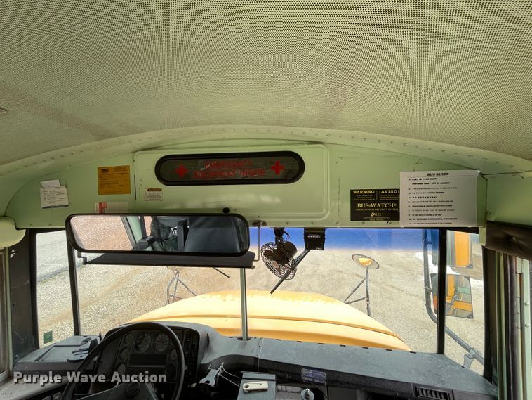 image for item IC9261 2001 Freightliner FS65  school bus