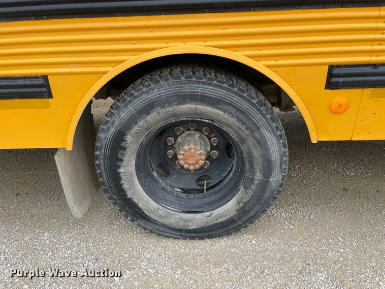 image for item IC9261 2001 Freightliner FS65  school bus