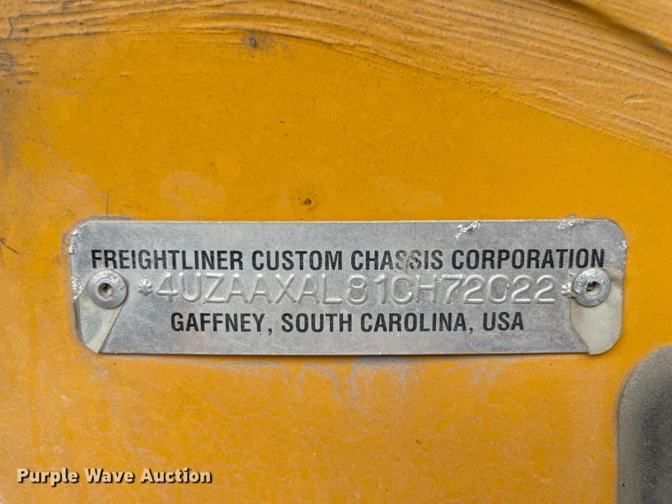 image for item IC9261 2001 Freightliner FS65  school bus