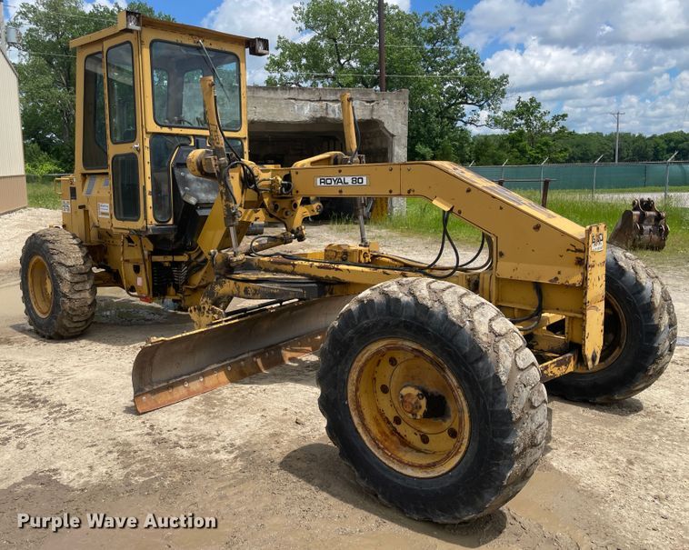 image for item IC9337 Royal 80  motor grader