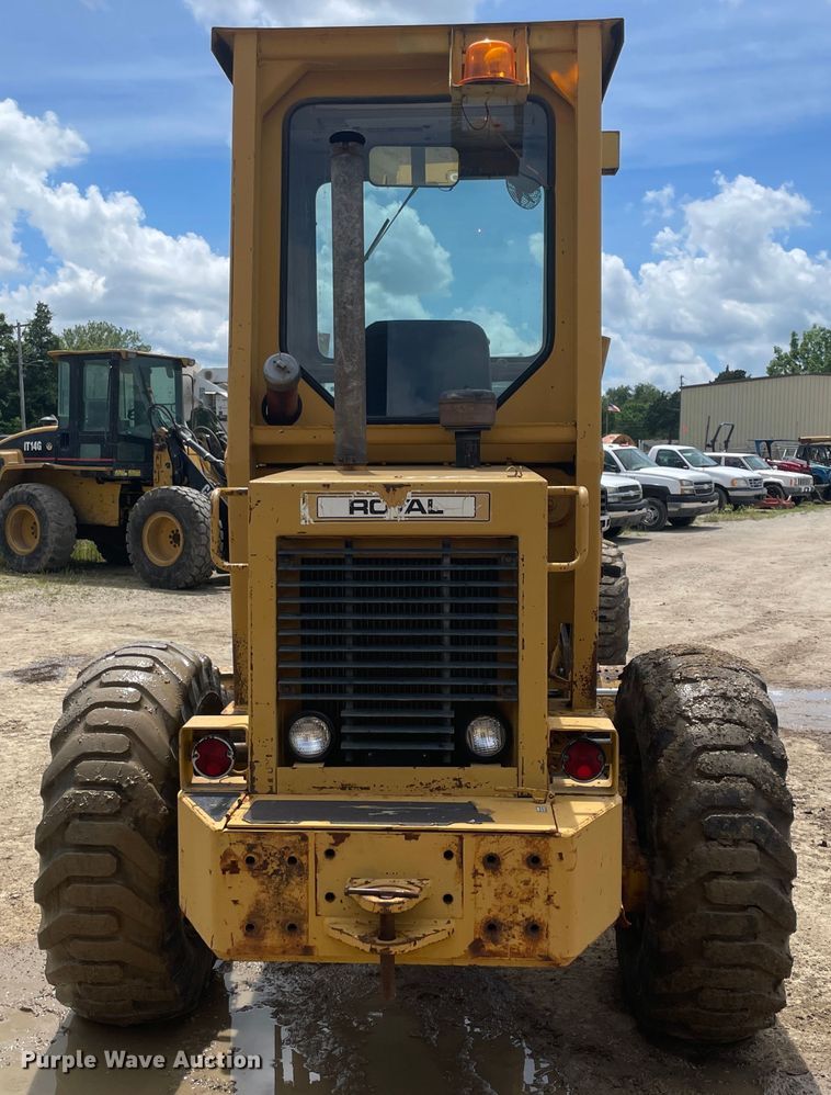 image for item IC9337 Royal 80  motor grader