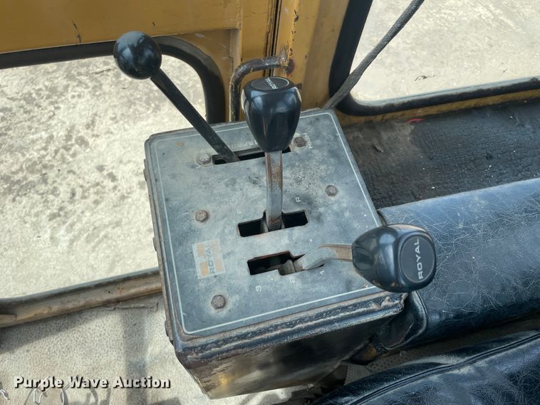 image for item IC9337 Royal 80  motor grader