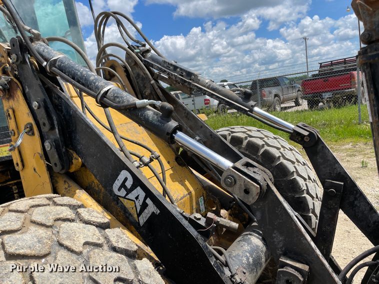 image for item IC9338 2004 Caterpillar IT14G  wheel loader