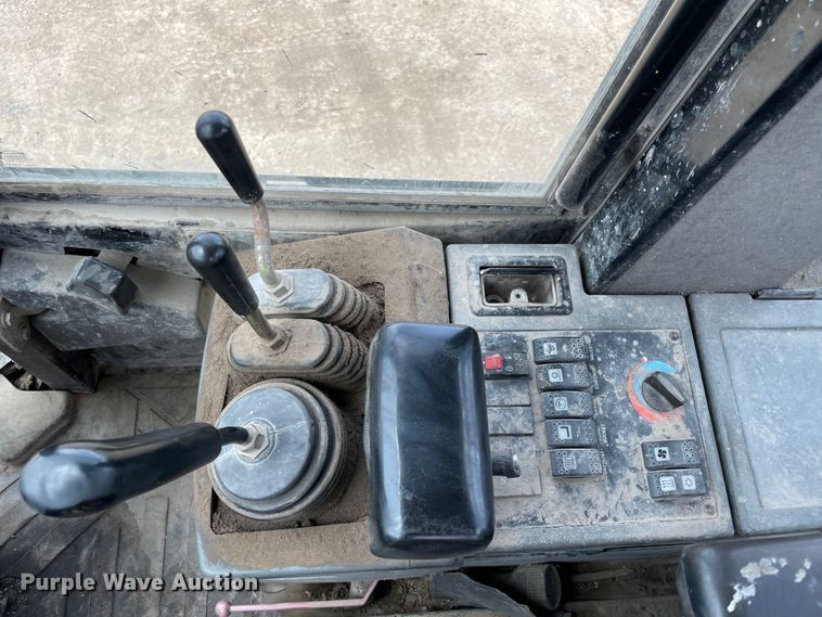 image for item IC9338 2004 Caterpillar IT14G  wheel loader