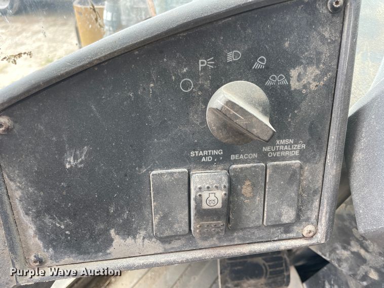 image for item IC9338 2004 Caterpillar IT14G  wheel loader