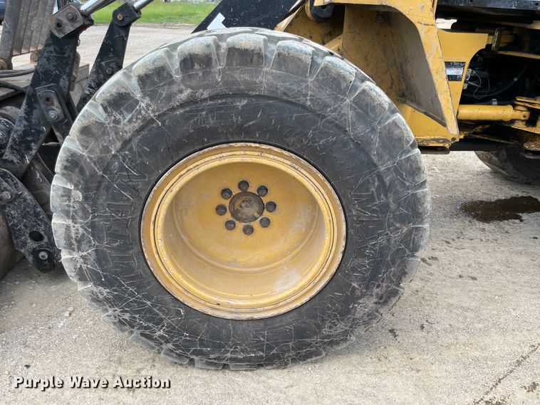 image for item IC9338 2004 Caterpillar IT14G  wheel loader