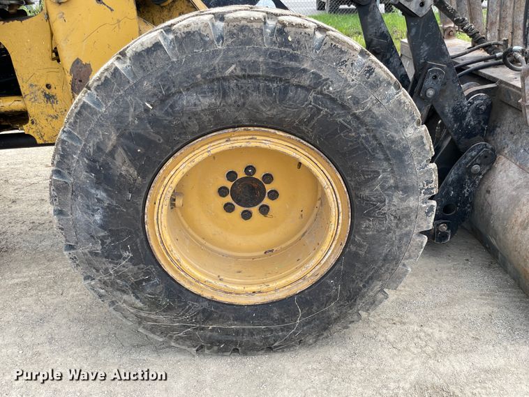 image for item IC9338 2004 Caterpillar IT14G  wheel loader