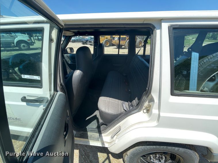 image for item IC9339 1999 Jeep Grand Cherokee  SUV