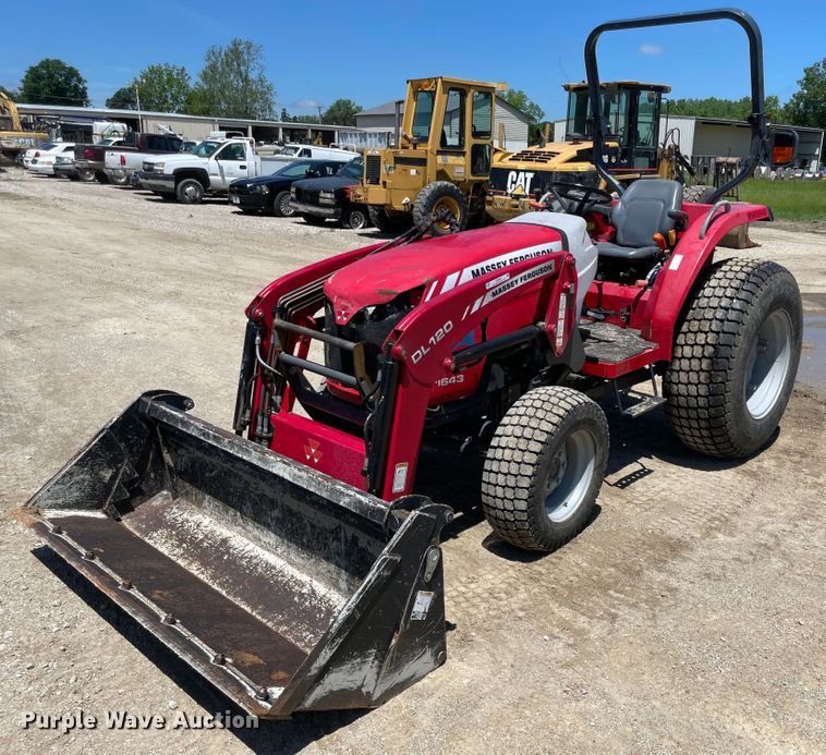 image for item IC9340 Massey-Ferguson 1643  MFWD tractor