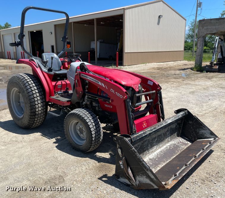 image for item IC9340 Massey-Ferguson 1643  MFWD tractor