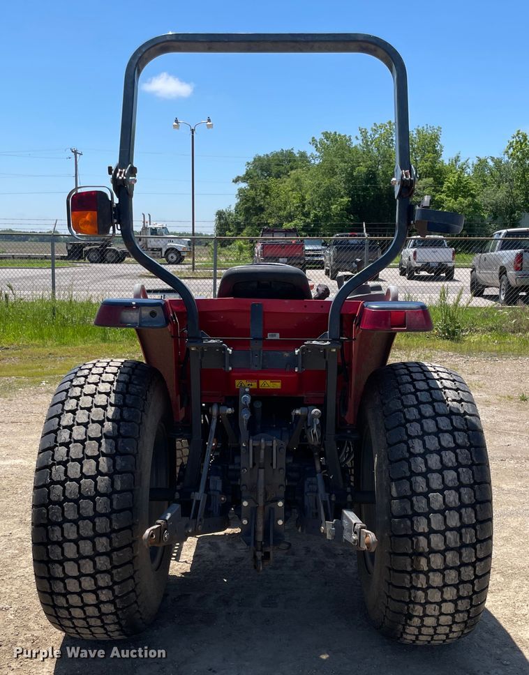 image for item IC9340 Massey-Ferguson 1643  MFWD tractor