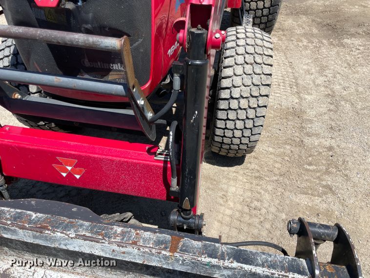 image for item IC9340 Massey-Ferguson 1643  MFWD tractor