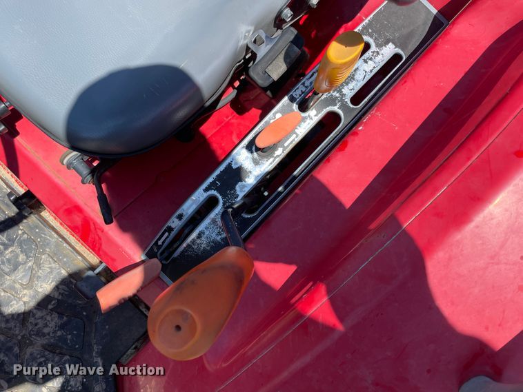 image for item IC9340 Massey-Ferguson 1643  MFWD tractor