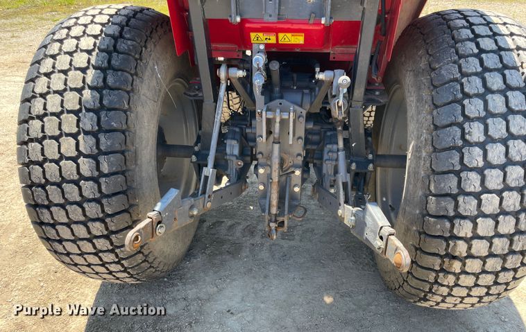 image for item IC9340 Massey-Ferguson 1643  MFWD tractor