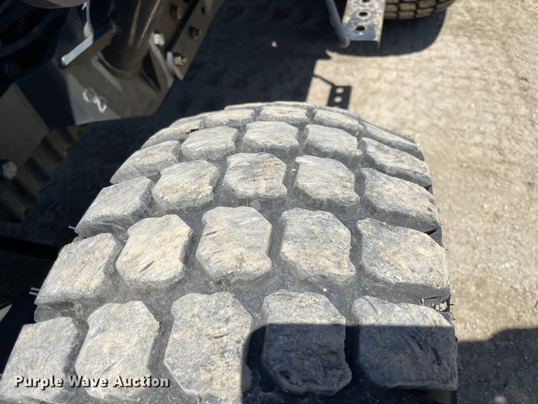 image for item IC9340 Massey-Ferguson 1643  MFWD tractor