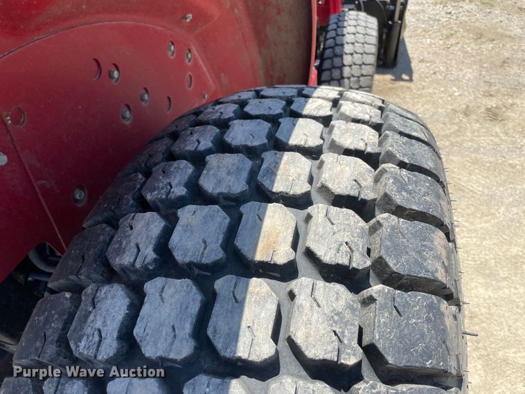 image for item IC9340 Massey-Ferguson 1643  MFWD tractor