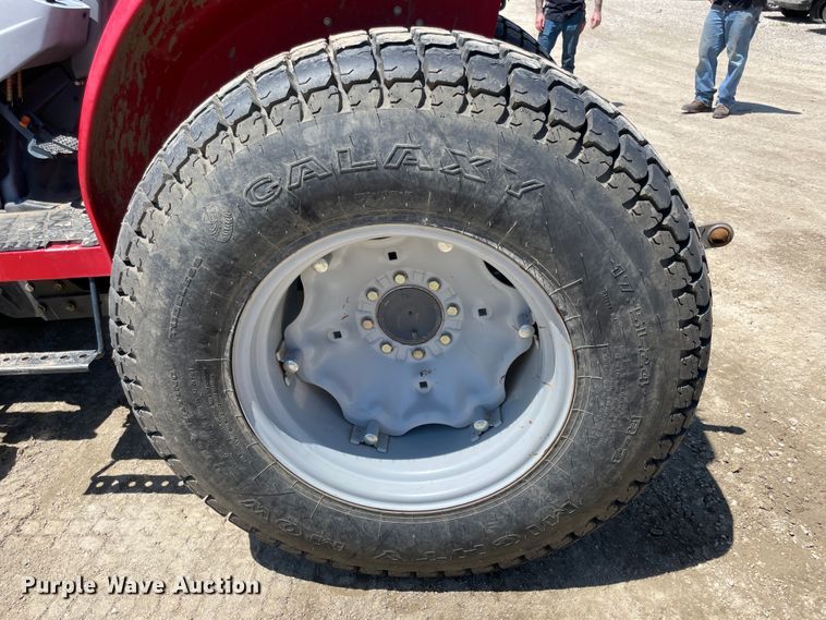 image for item IC9340 Massey-Ferguson 1643  MFWD tractor