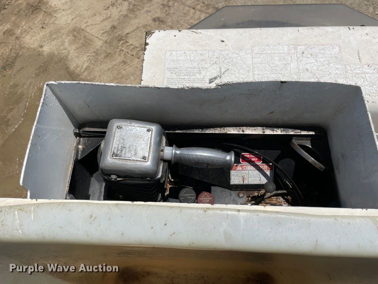 image for item IC9342 2005 Ford F750  bucket truck