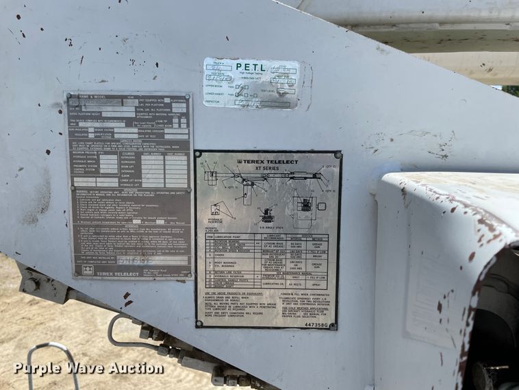 image for item IC9342 2005 Ford F750  bucket truck