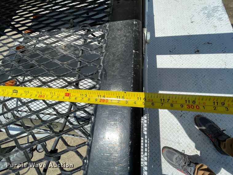 image for item IC9342 2005 Ford F750  bucket truck