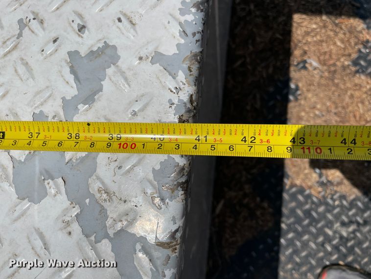 image for item IC9342 2005 Ford F750  bucket truck