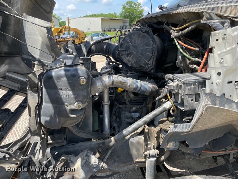 image for item IC9342 2005 Ford F750  bucket truck